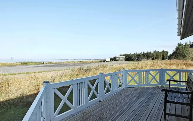Exquisite Holiday Home in Løgstør near Sea