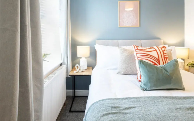 Host Stay Hithe House