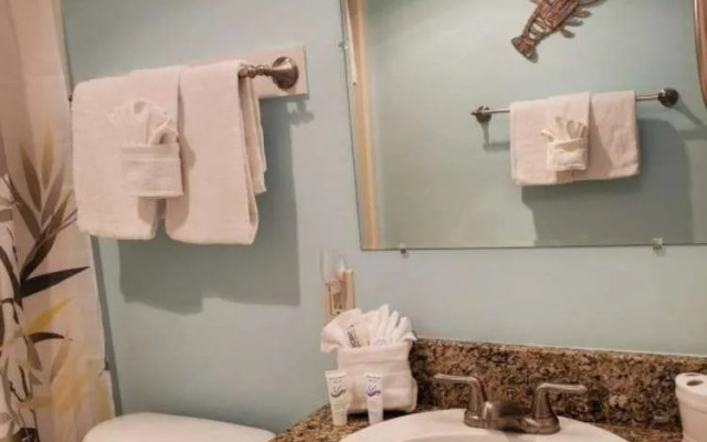 Don's Bonita Beach & Tennis Club