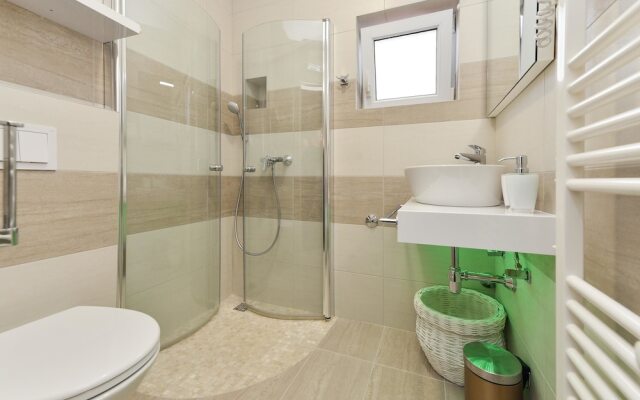 App and Rooms Tomislav Spa Bracic