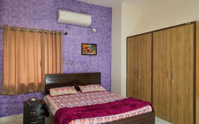 Chill place : 3 BHK with AC bedrooms and functional kitchen
