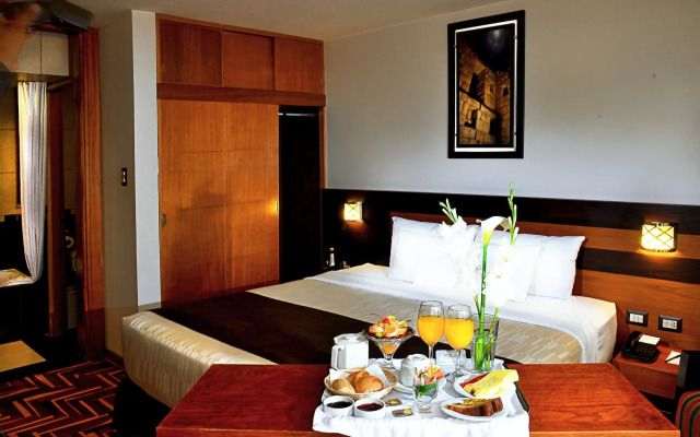 Polo Cusco Suites