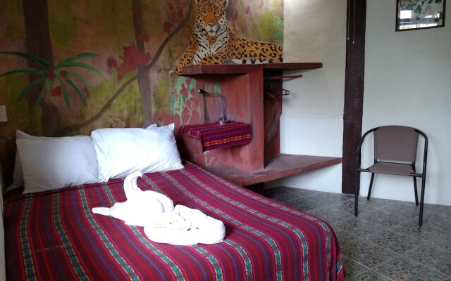 Zapote Tree Inn