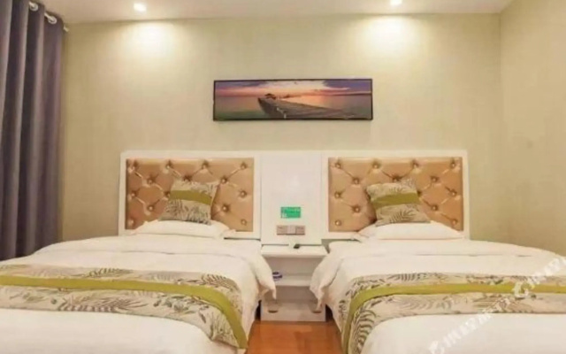 Jingshang City Hotel (Railway Station Totem Plaza)