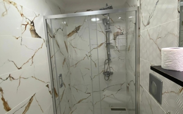 Araz Residence