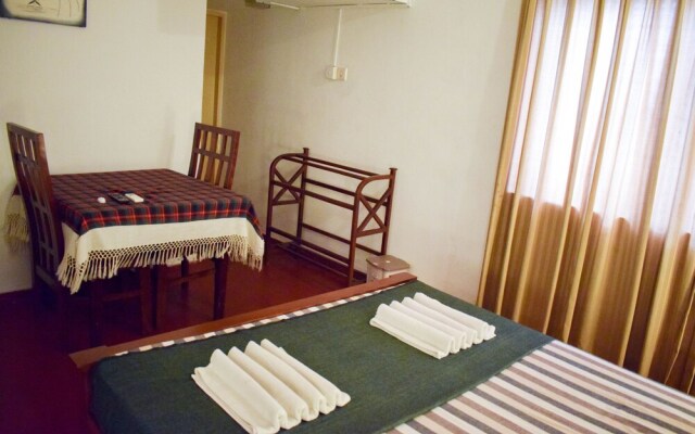 Mount Waves Hotel