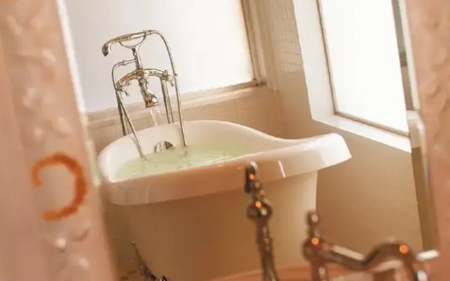 Kamogawa Universe Hotel