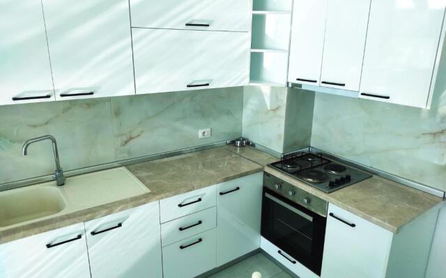 Seafront Apartment in Durres