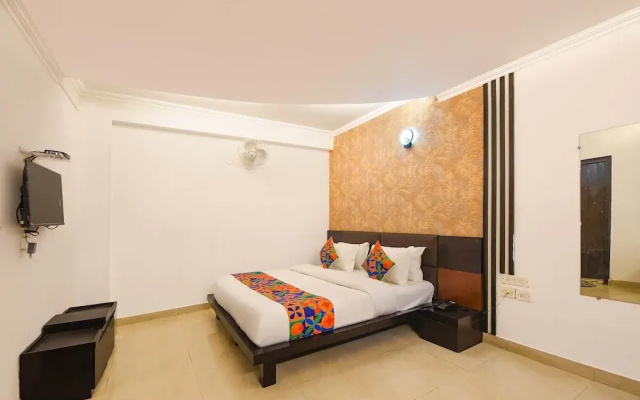 FabHotel The Hudco Grand
