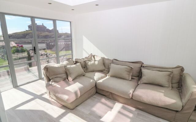 Angorfa - Trearddur Bay