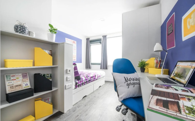 Student Only Ablett House