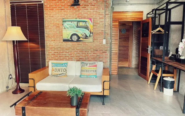 Yotaka The Hostel