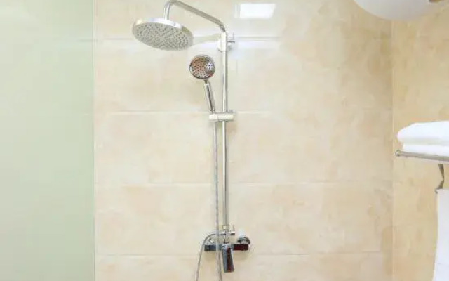 Changchun Yake Fashion Hotel