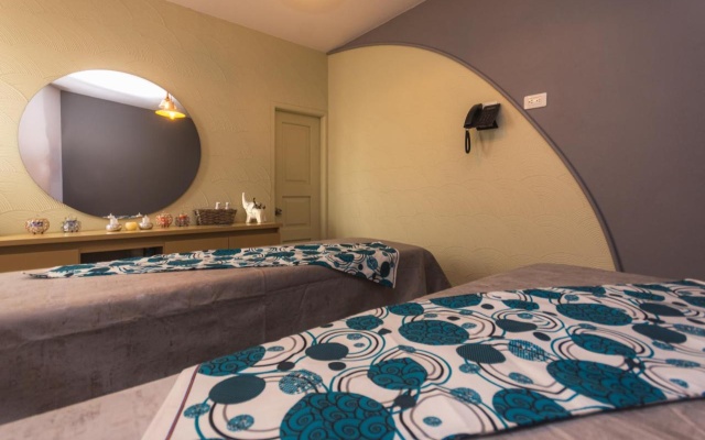 Hotel Chromatic