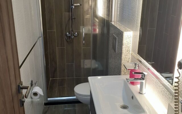 Akcakoca Eftelya Buti̇k Otel