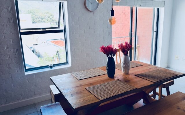 1 Bedroom Apartment With Balcony in Woodstock