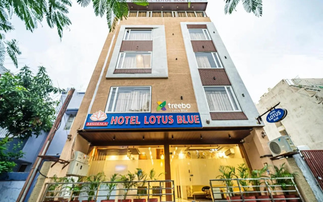 Treebo Lotus Blue
