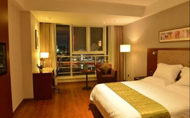 Yitel Ningbo Old Bund Hotel