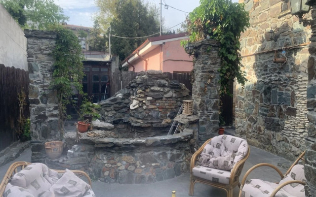 Strada Libertății 9