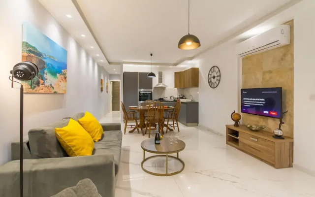 Aquamarine Modern Apart M3