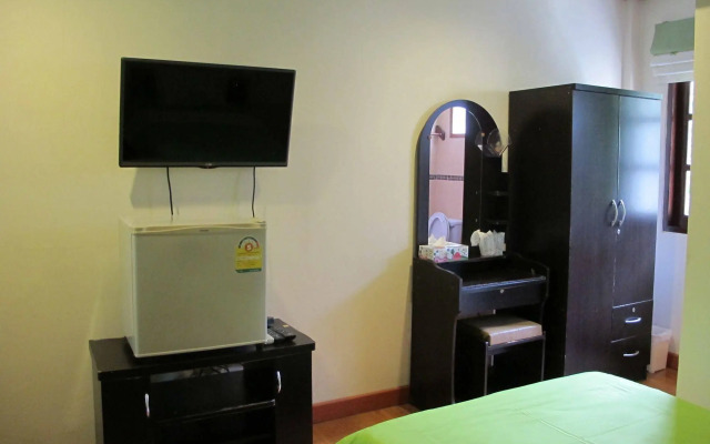 Koh Sichang Resort