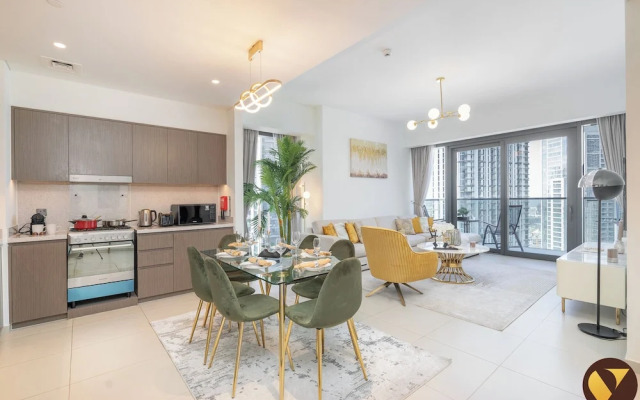 30th Floor Near Burj Khailfa Dubai Mal