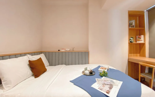 Neat And Warm Studio At Tokyo Riverside Pik 2 Apartment – Guest Rooms – Jakarta