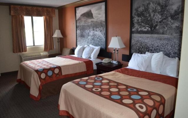 Hill Country Inn & Suites