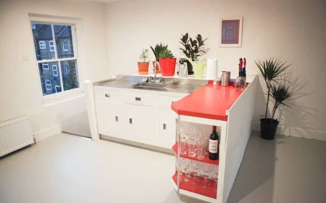 3 Bedroom House in the Heart of Shoreditch