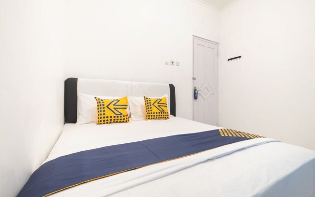 Roemah Hijaubiru by OYO Rooms