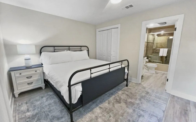 Linkside 3 Bedroom Townhouse by RedAwning