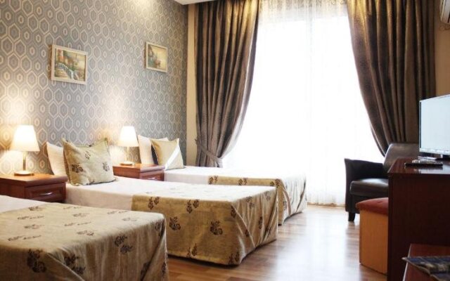 Life Hotel