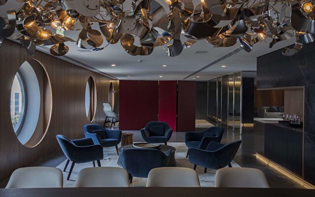 Hotel Unique