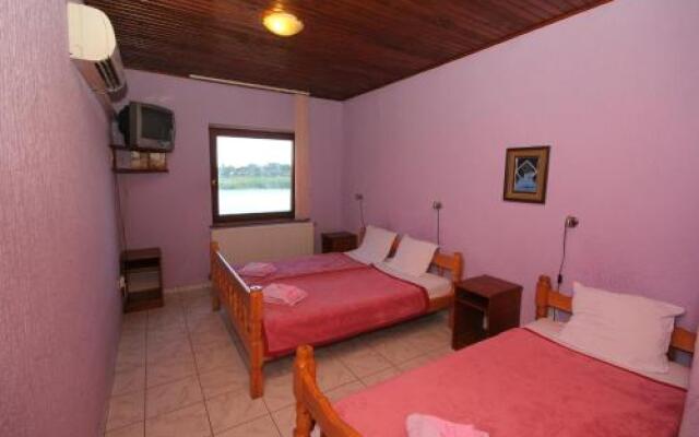 Guest House Vila Alexandar