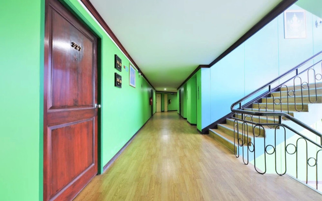 OYO 565 Trang Hotel