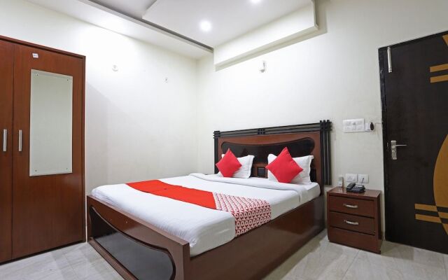 OYO 43691 Hotel Rbs Inn