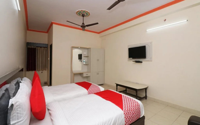 OYO 24654 Hotel Buddha