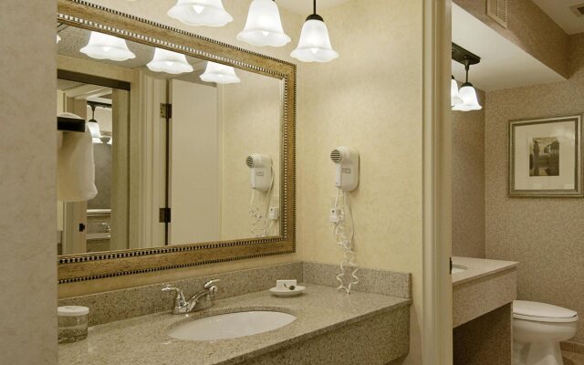 Red Lion Hotel Pasco Airport & Conference Center