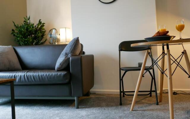 11D Castle Street Serviced Apartments