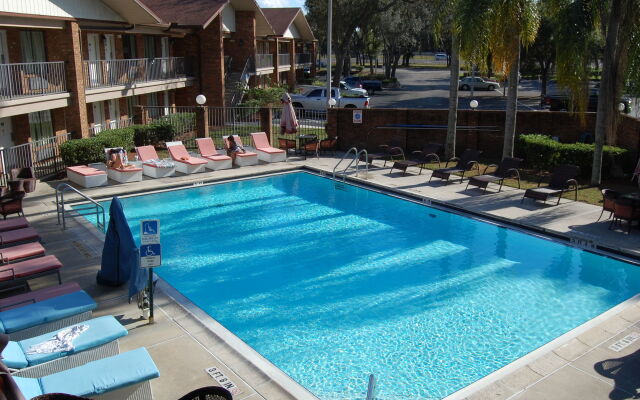 Ramada By Wyndham Temple Terrace/Tampa North