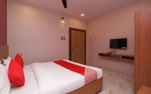 Nirmalya Plaza By OYO Rooms