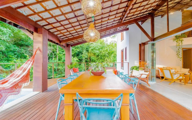 PF07 Casa Alto Padrão 04 Suítes - Praia do Forte