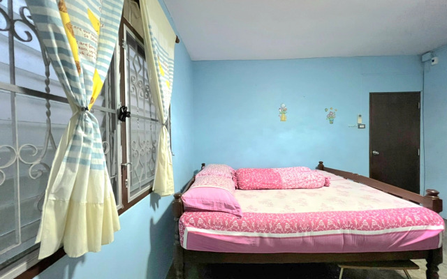 Baan Bonsuan Hill Guesthouse