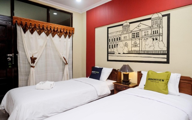 OYO 3778 威斯努格拉哈西亚酒店(OYO 3778 Hotel Wisnugraha Syariah) – Guest Rooms – Yogyakarta