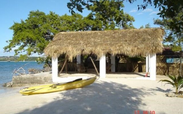 Cayo Arena Beach Eco Hotel