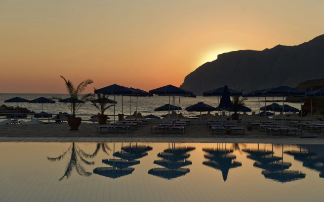 Rocrita Lifestyle Beach Resort