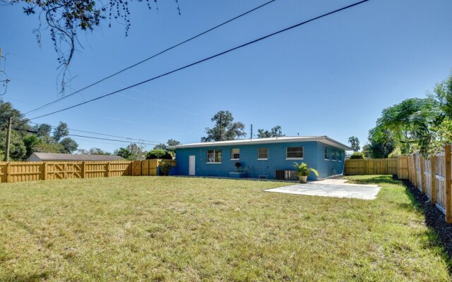 Vibrant Deland House Near Stetson University!