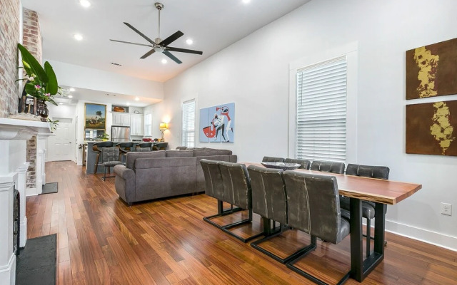 Spacious 5 Bedroom Near Magazine St & Uptown