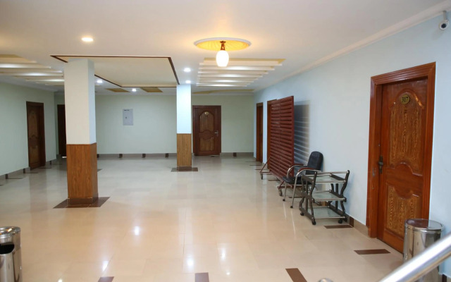 Crown Inn Hotel Multan