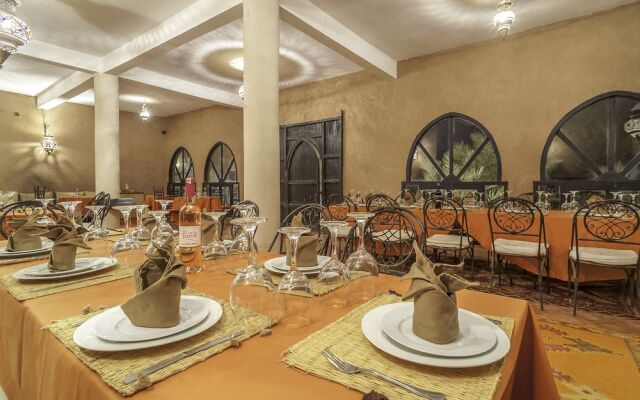 Hotel kasbah sahara services